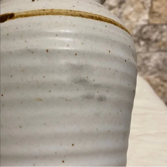 Hand-Thrown Vase – Soft Grey & Ochre Brushwork - Picture 2 of 8